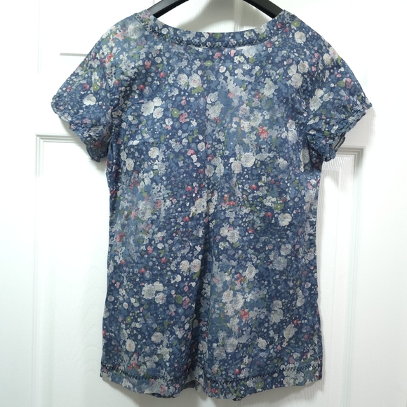 Eddie Bauer Women’s Small Short Sleeve V Neck Pullover Blouse Blue Floral 3641 - Picture 4 of 11